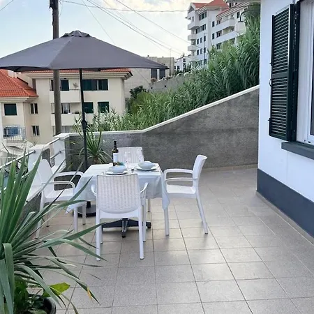 Cozy House - * Funchal (Madeira)